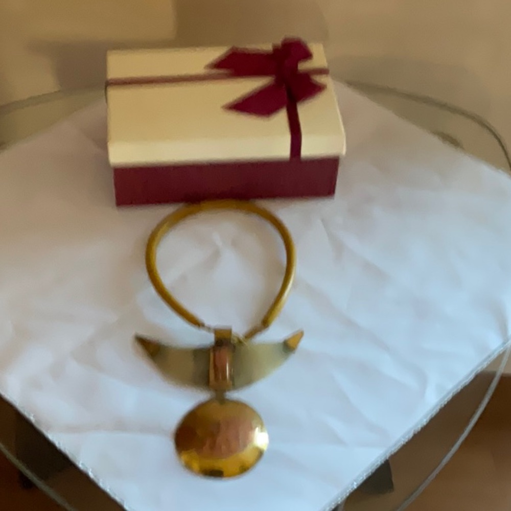 FANCY LEATHER NECKLACE